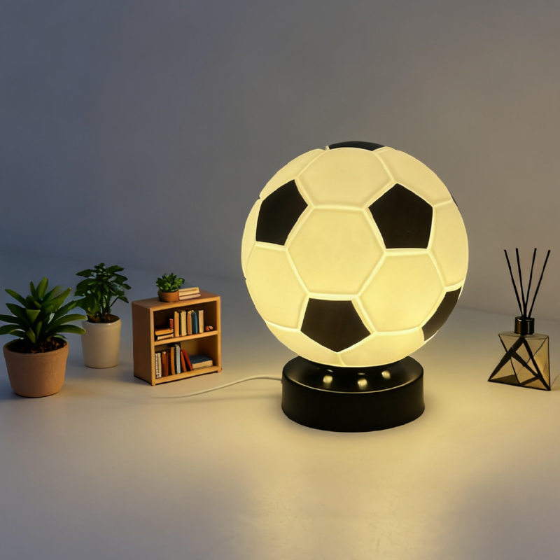 Outdoor Furniture Modern - Lampu Meja Hadiah Kreatif LED Sepak